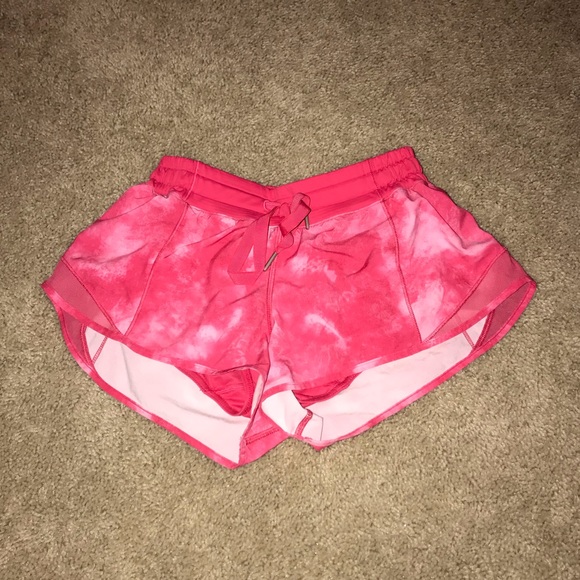 lululemon athletica Pants - LULULEMON detailed shorts